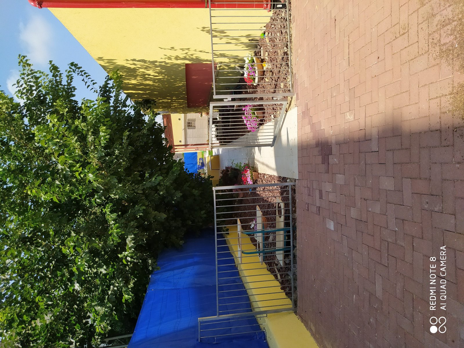 מבנה נשי חירות — קרית מלאכי